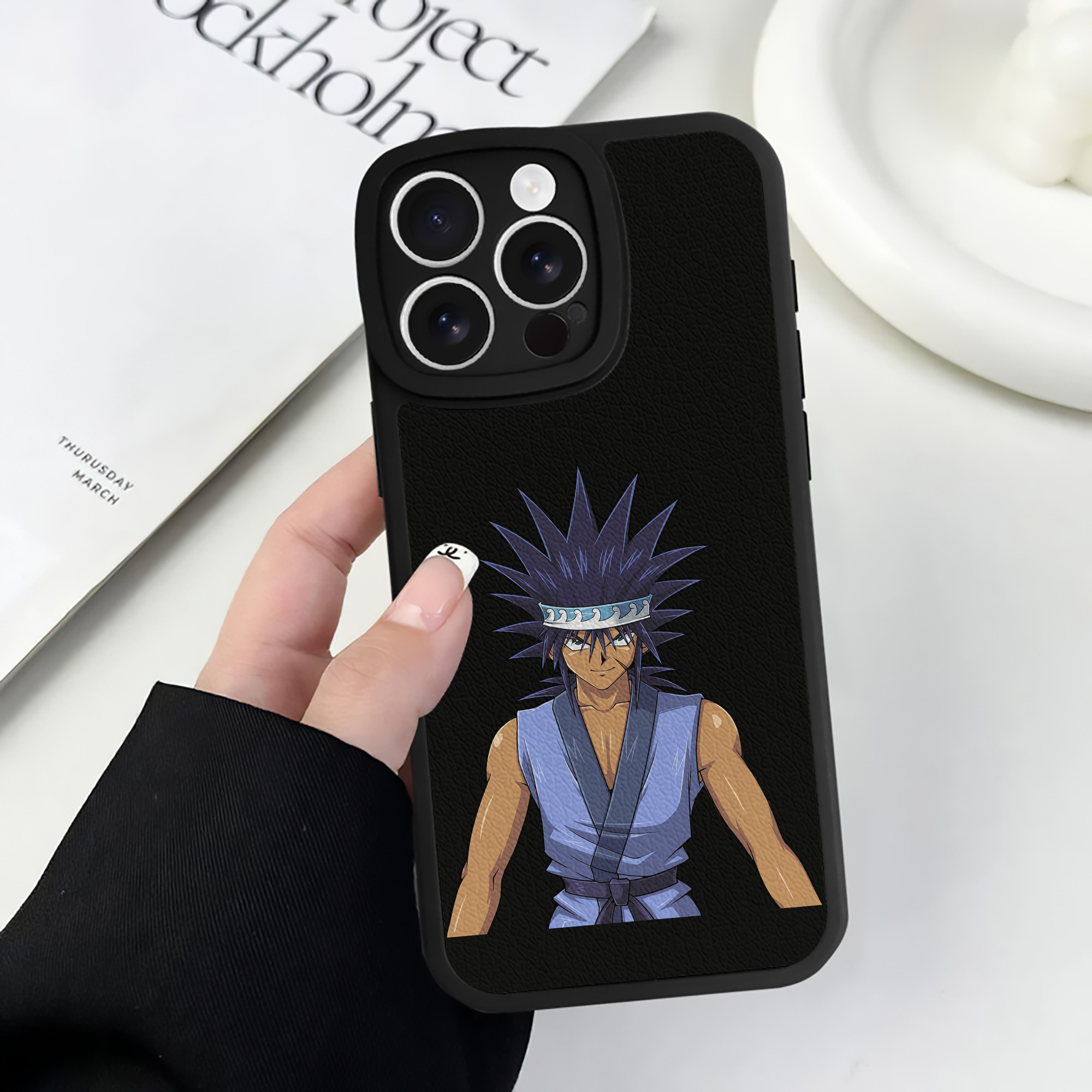 遊☆戯☆王 Yu-Gi-Oh! 【iPhone 16シリーズ対応】シリコンスマホケース（レザー調） 材質：シリコン